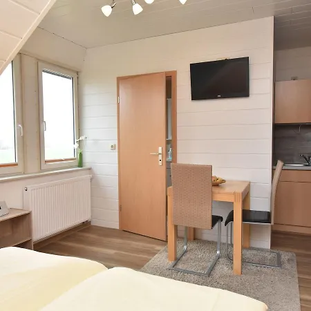 Apartment Cozy In With Beach Nearby *
